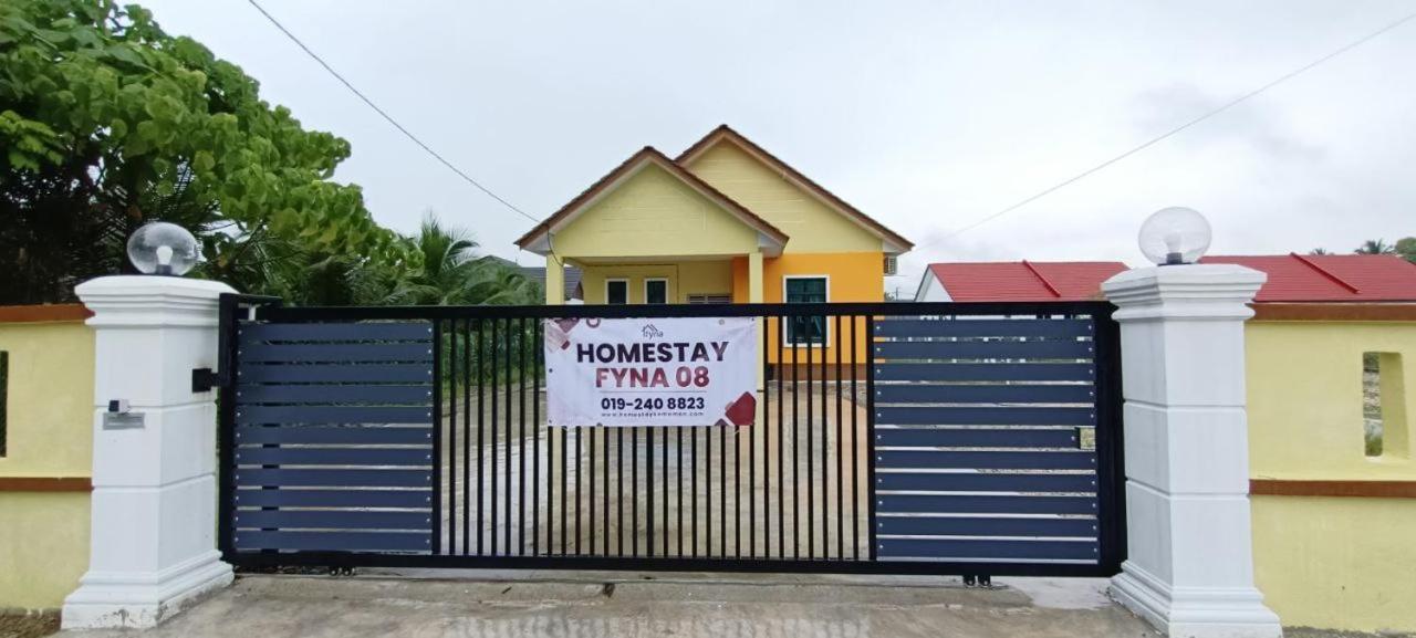 Homestay Kemaman Fyna08 Banglo Dekat Pantai Киджал Экстерьер фото